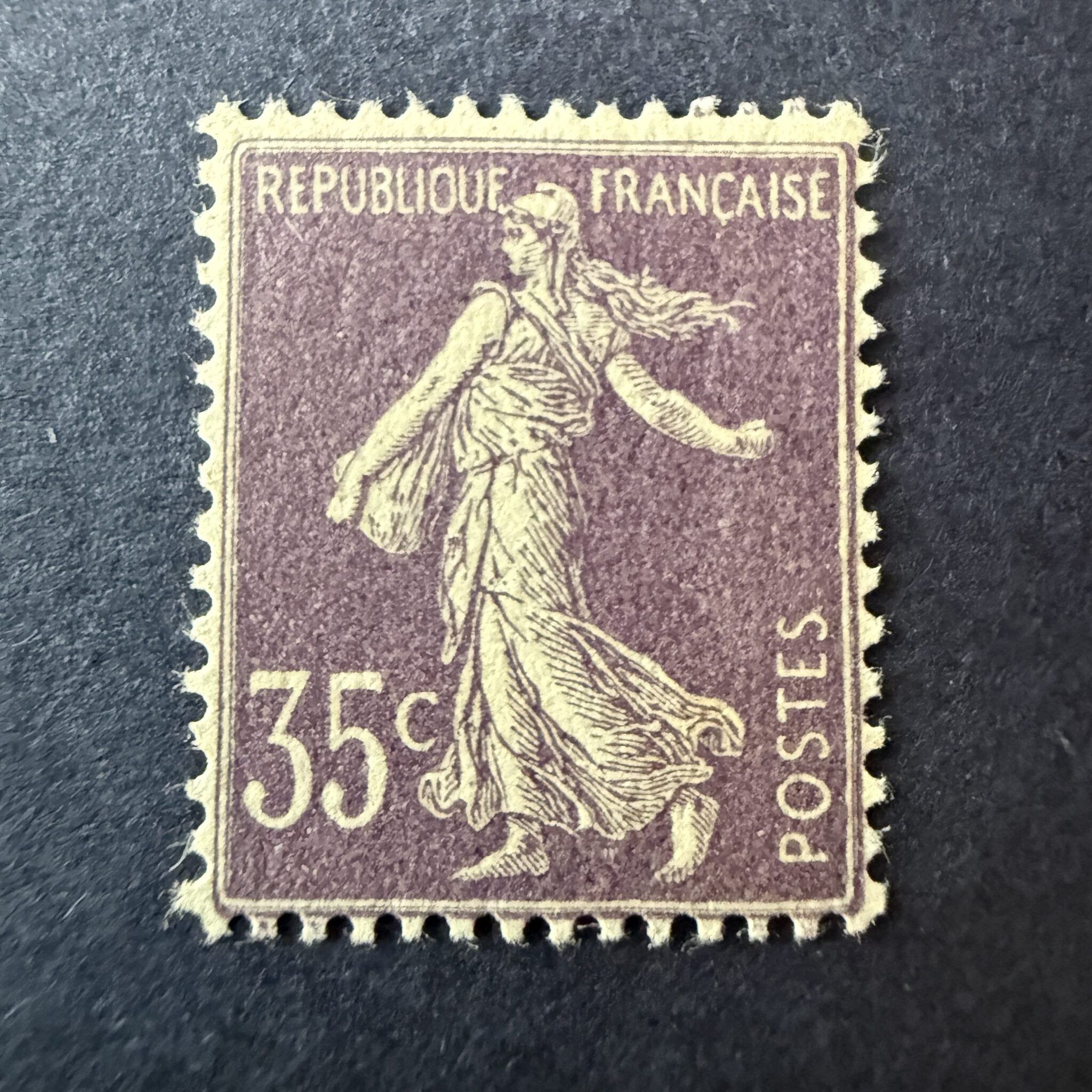 Y&T 136 "Semeuse 35c violet" en neuf ** - TB