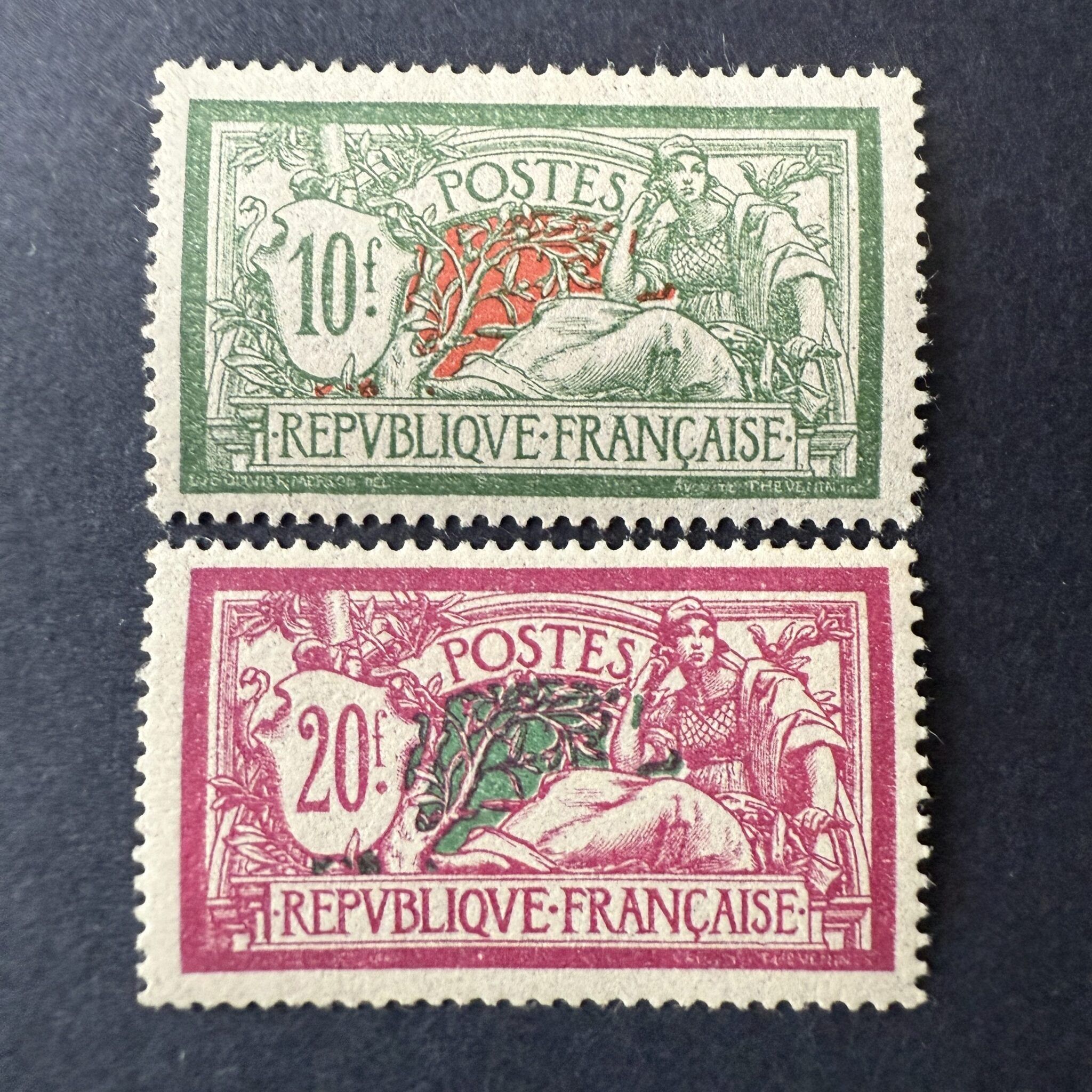 Y&T 207/208 "Mersons 10fr et 20fr" centrés en neufs ** - TB