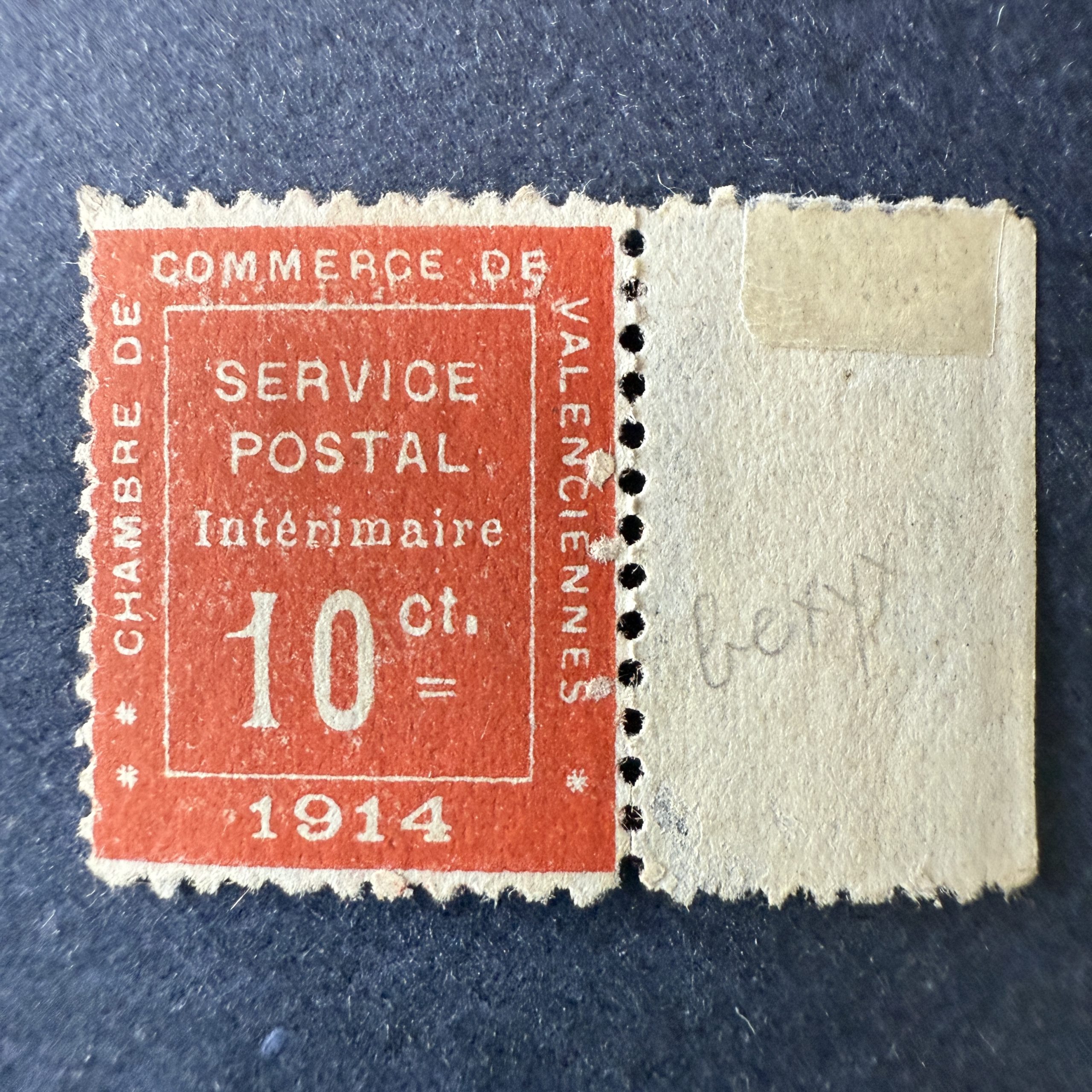 Timbre de Guerre Y&T 1 "Chambre de Valenciennes" bord de feuille en NEUF ** - TB signé Brun