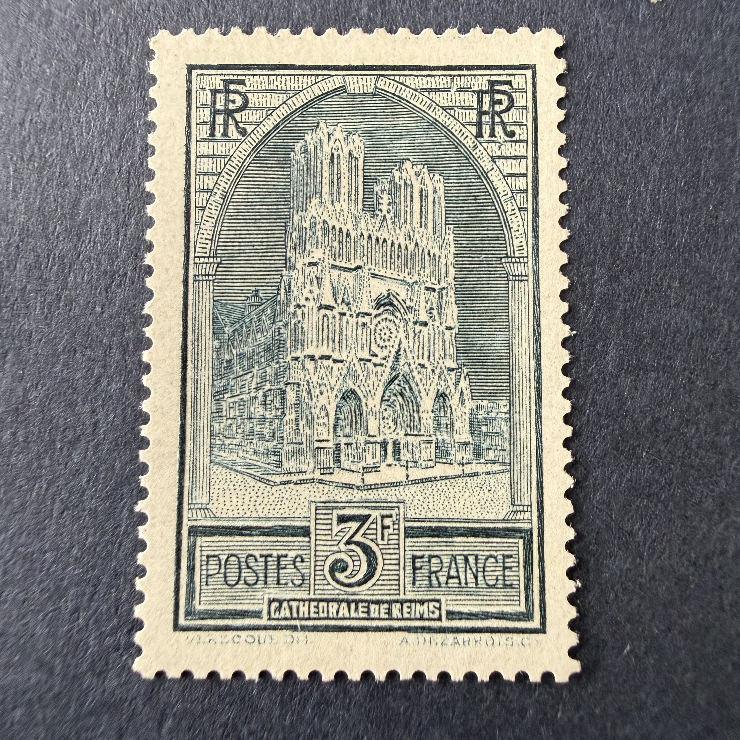 Y&T 259, "Cathédrale de Reims type I" en NEUF ** - TB