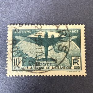 Y&T 321 "Traversée de l'Atlantique" en oblitéré. TB.
