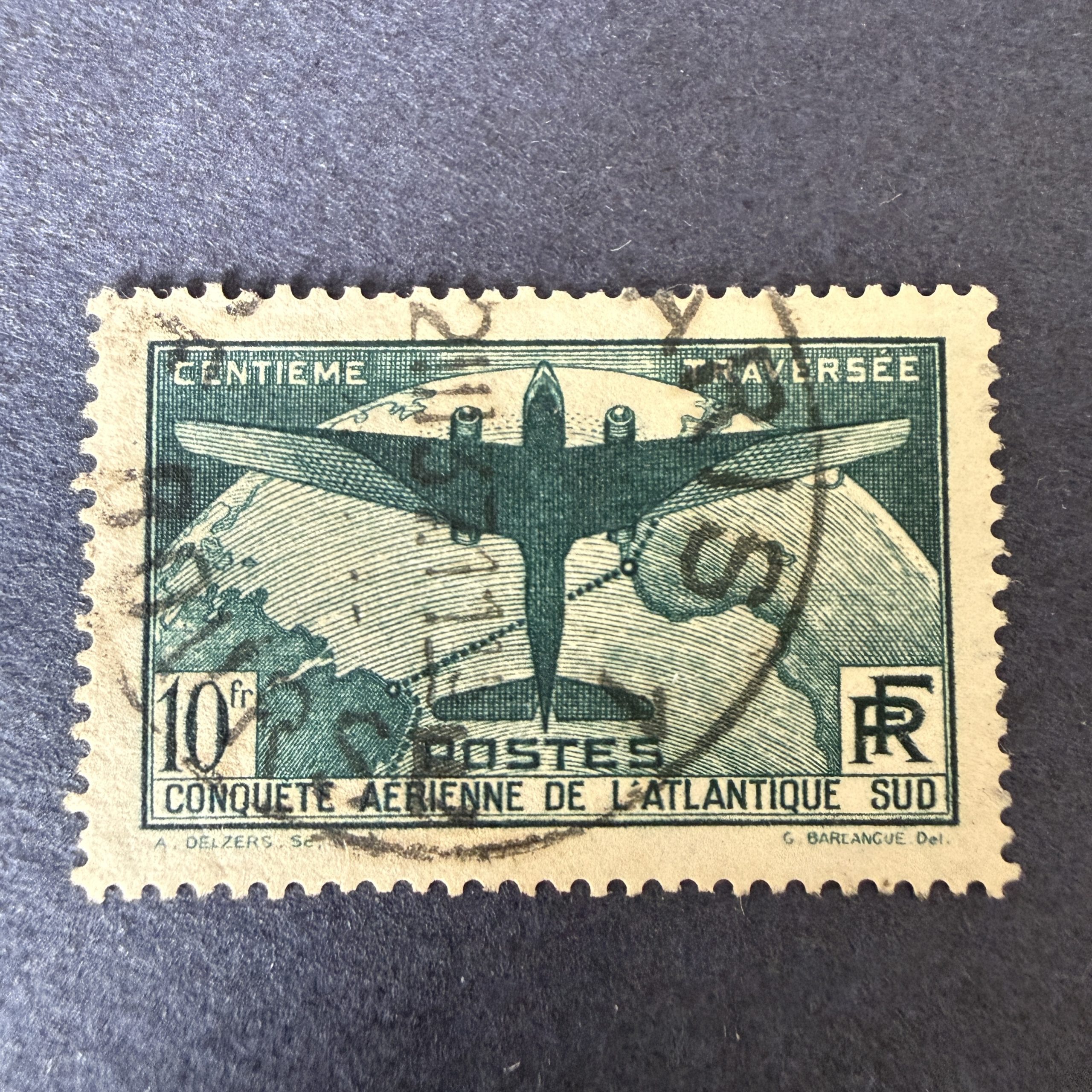 Y&T 321 "Traversée de l'Atlantique" en oblitéré. TB.