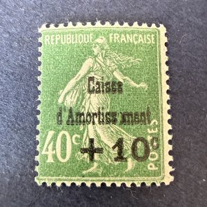 Y&T 253a "Caisse Amortissement" sans le e d'amortissement en neuf ** sans charnière. TB.