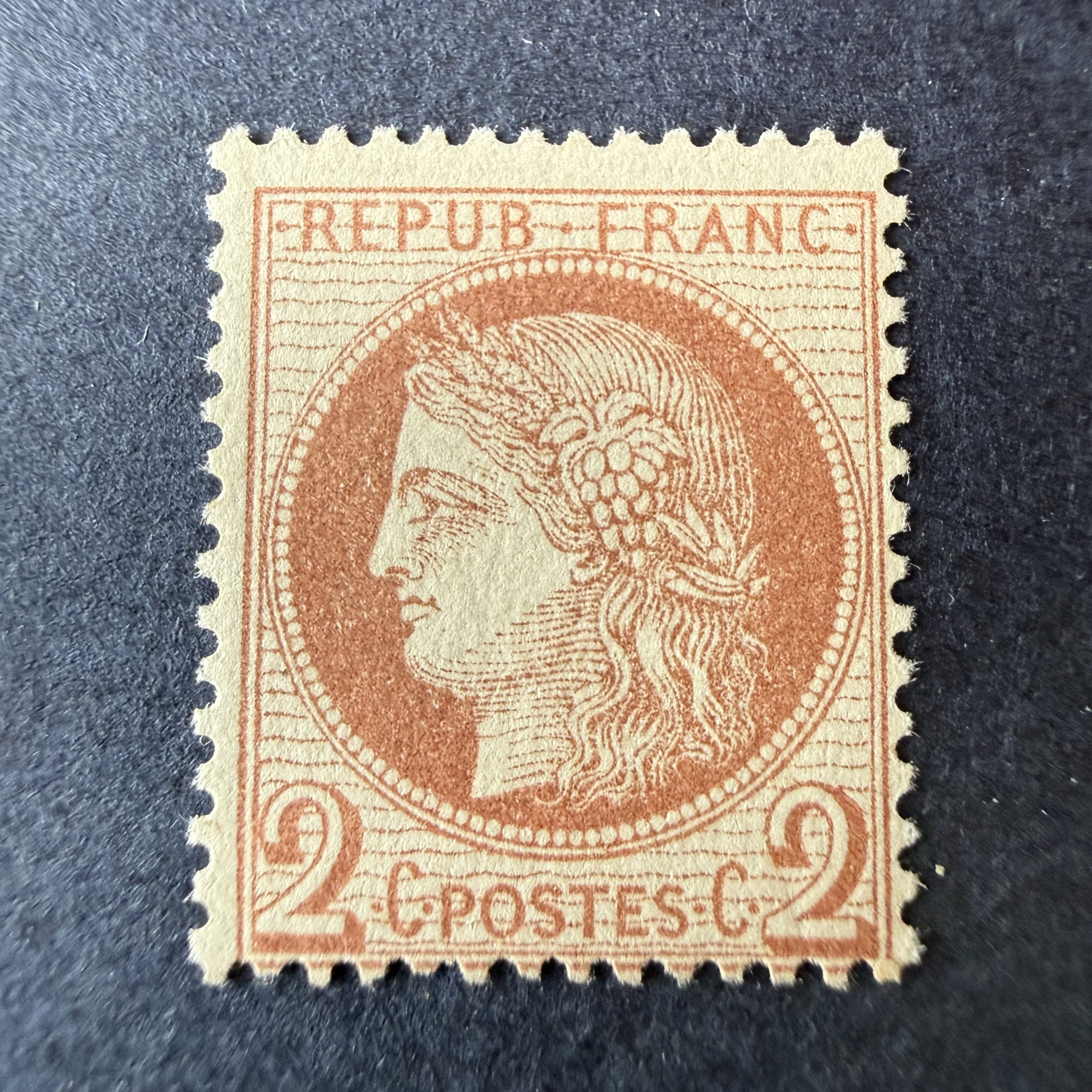 Y&T 51, "Cérès dentelé 2c" en neuf * (infime) avec charnière. TB.