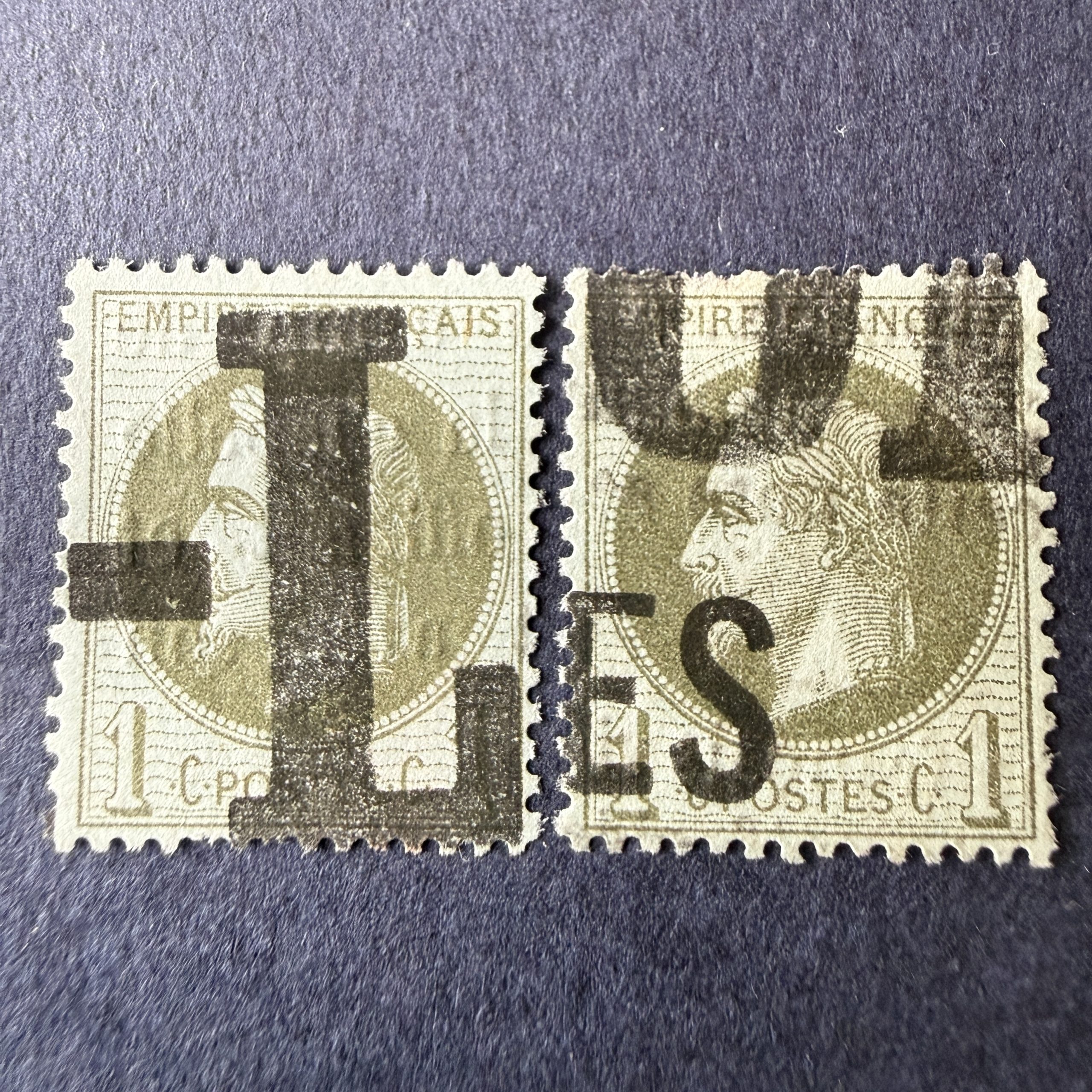 Y&T 25, "Napoléon Lauré 1c" 2 timbres oblitération typographique. TB.