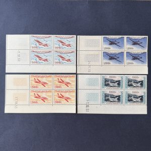 Poste Aérienne Y&T 30/33 "Prototypes" coins datés en neufs ** sans charnière. Superbes.