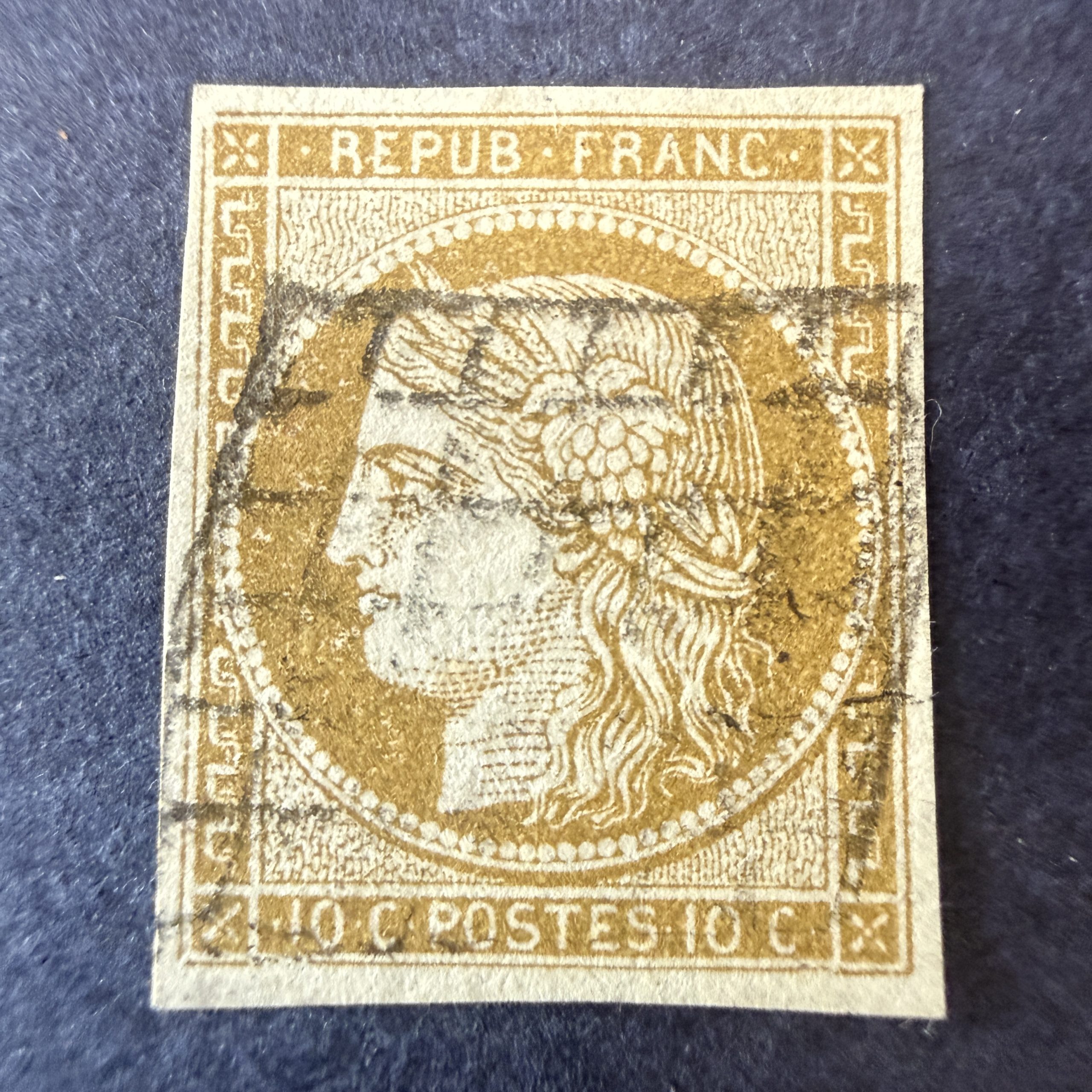 Yvert 1b, "Cérès 10c bistre verdâtre" en oblitéré. TB.