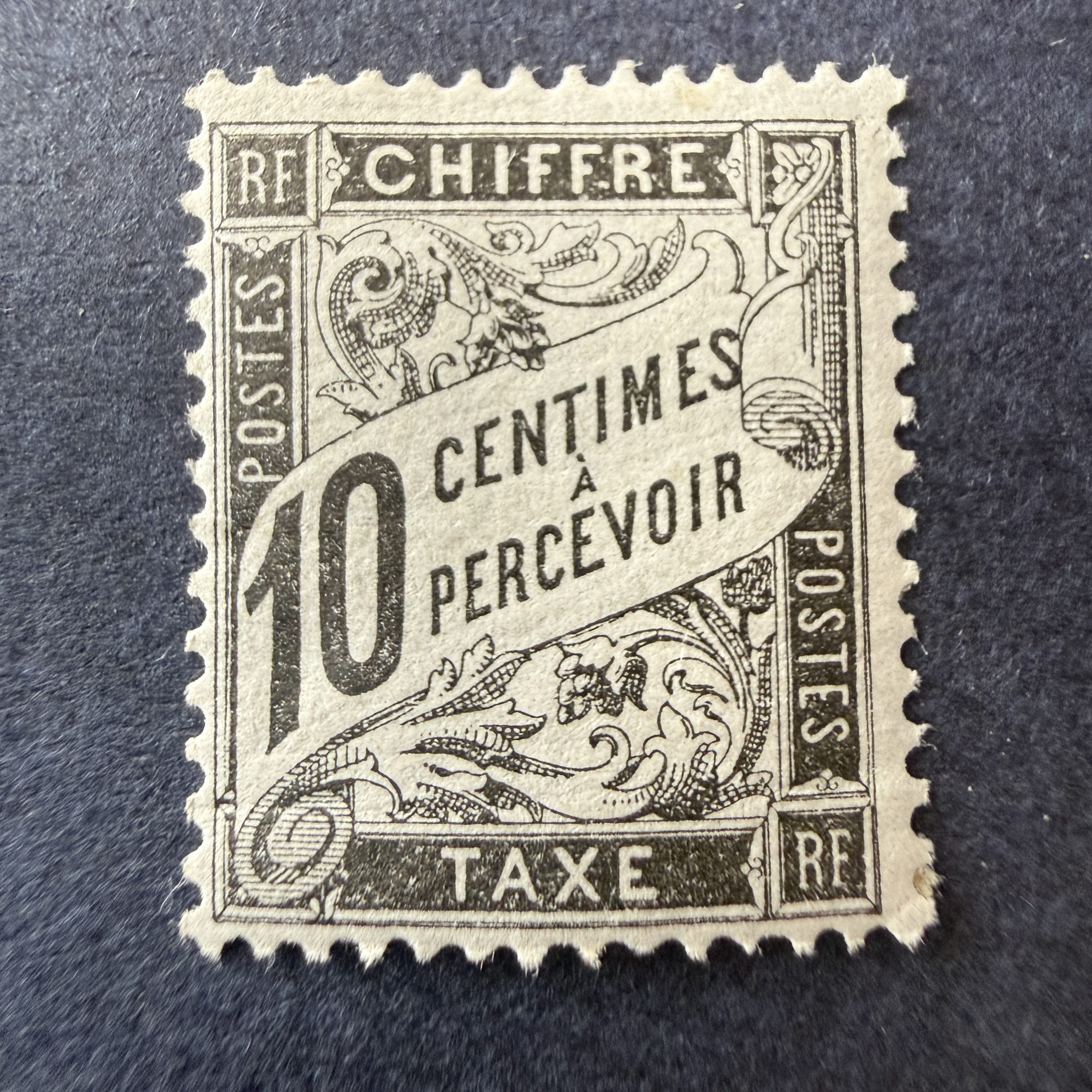 Taxe Yvert 15, "Duval 10c" en neuf * avec charnière. TB.