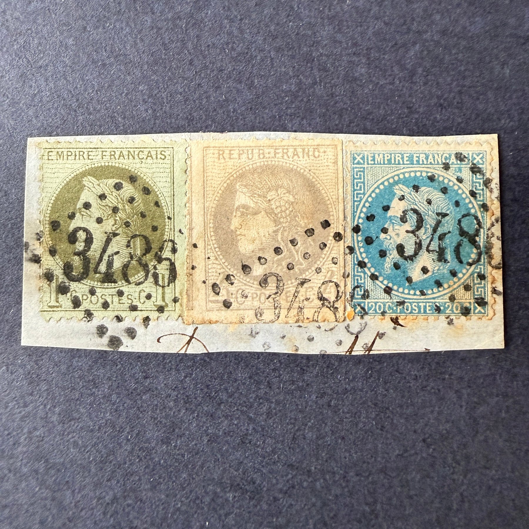 Yvert 25, 29B, 41B "Tricolore" dont 41B percé en ligne (rare) sur fragment. TB.