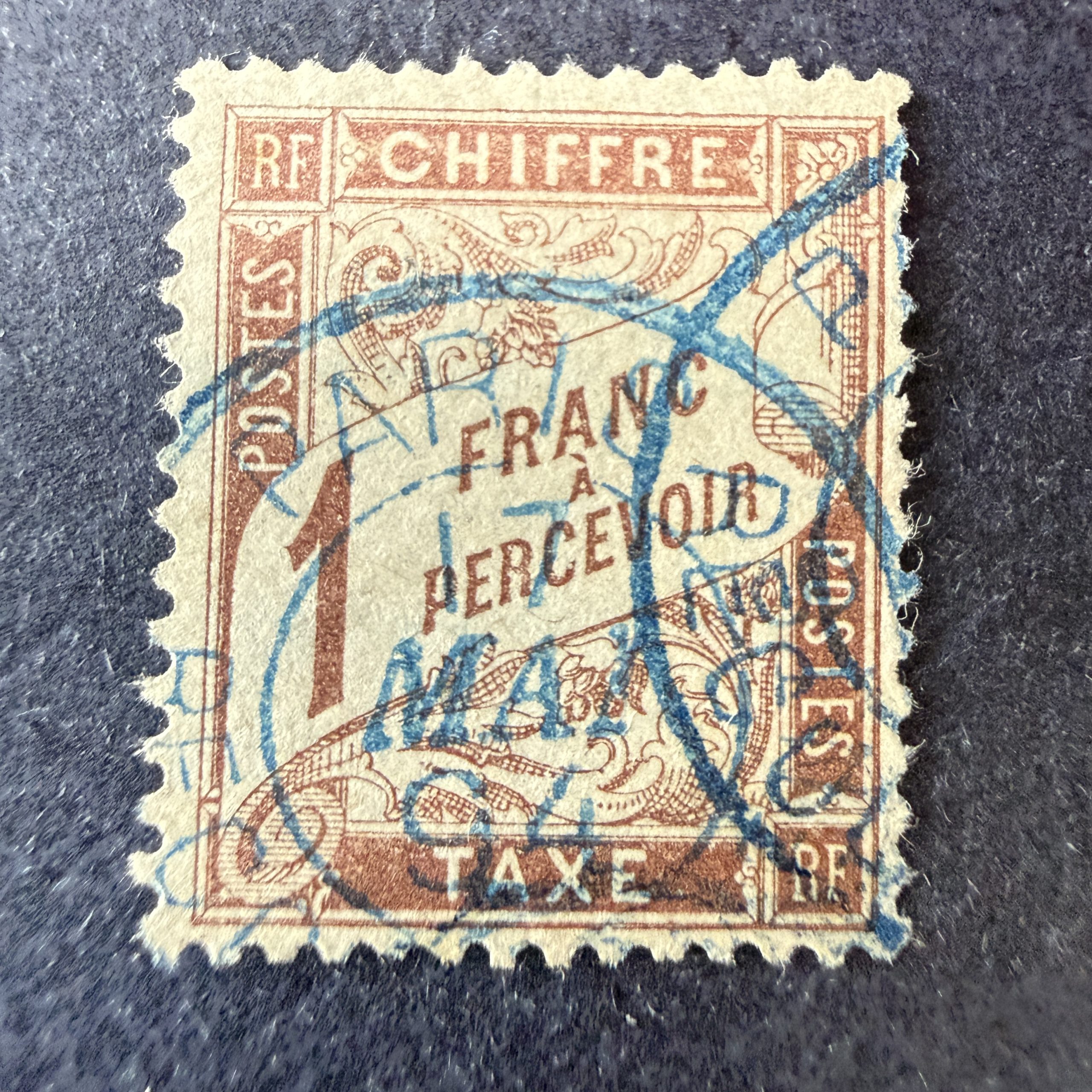 Taxe Yvert 25 "Duval 1fr marron" en oblitéré cachet bleu. Superbe.