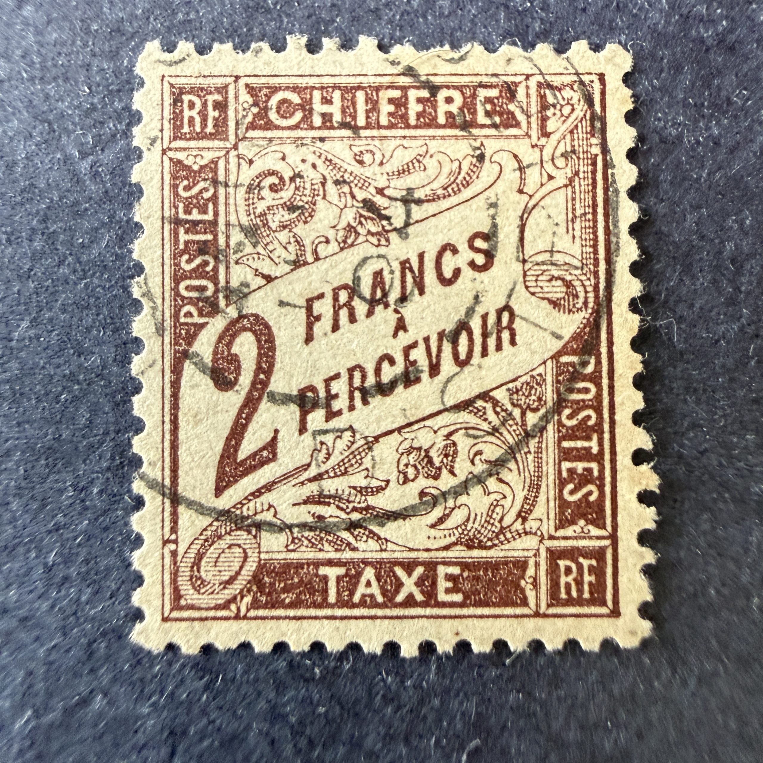 Taxe Yvert 26 "Duval 2fr marron" en oblitéré. TB.