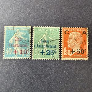 Yvert 246/248 "Caisse Amortissement" en oblitérés. TB.
