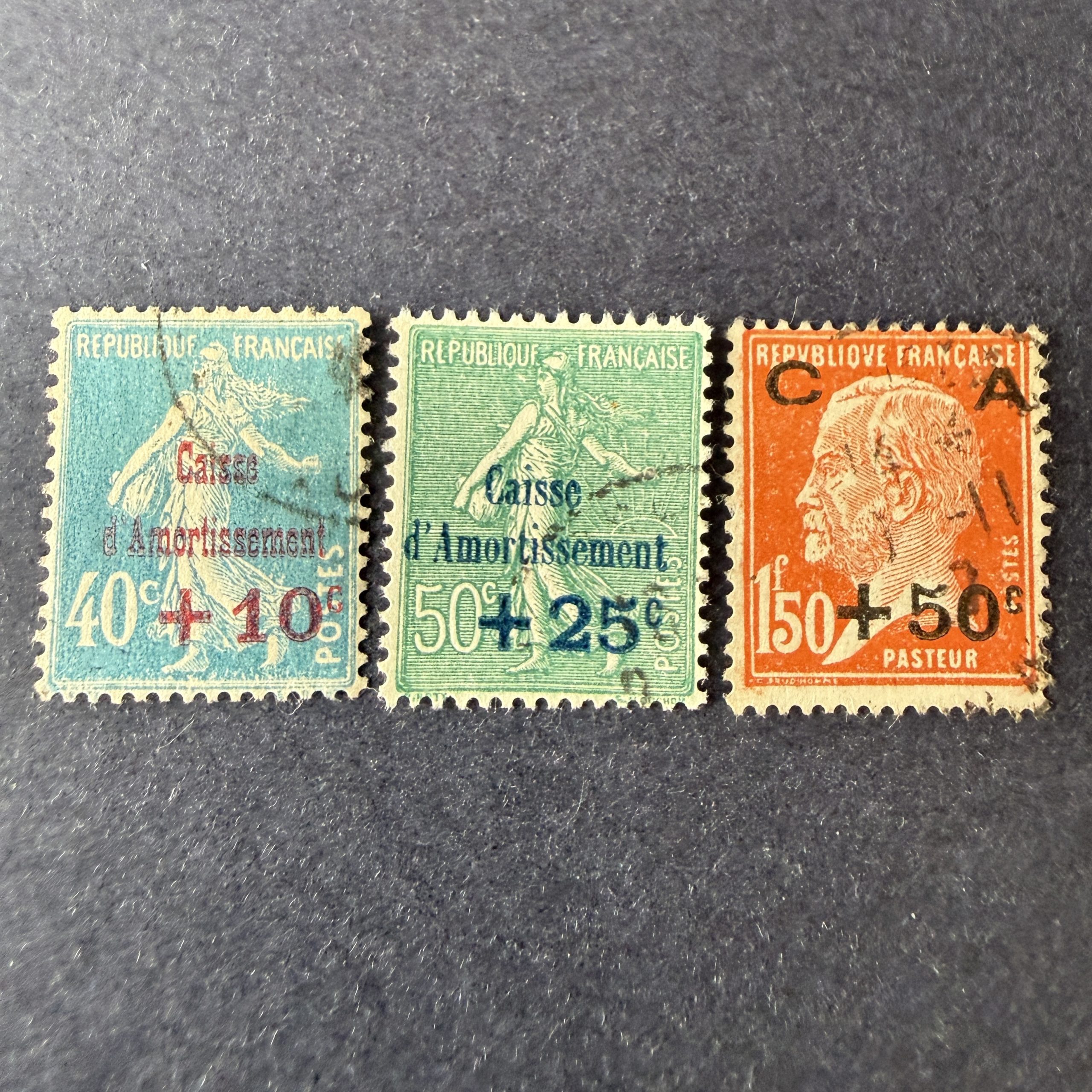 Yvert 246/248 "Caisse Amortissement" en oblitérés. TB.