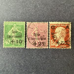Yvert 253/255 "Caisse Amortissement" en oblitérés. TB.