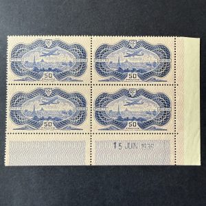 Poste Aérienne Yvert 15 "Burelé" en coin daté en neuf ** sans charnière. TB.