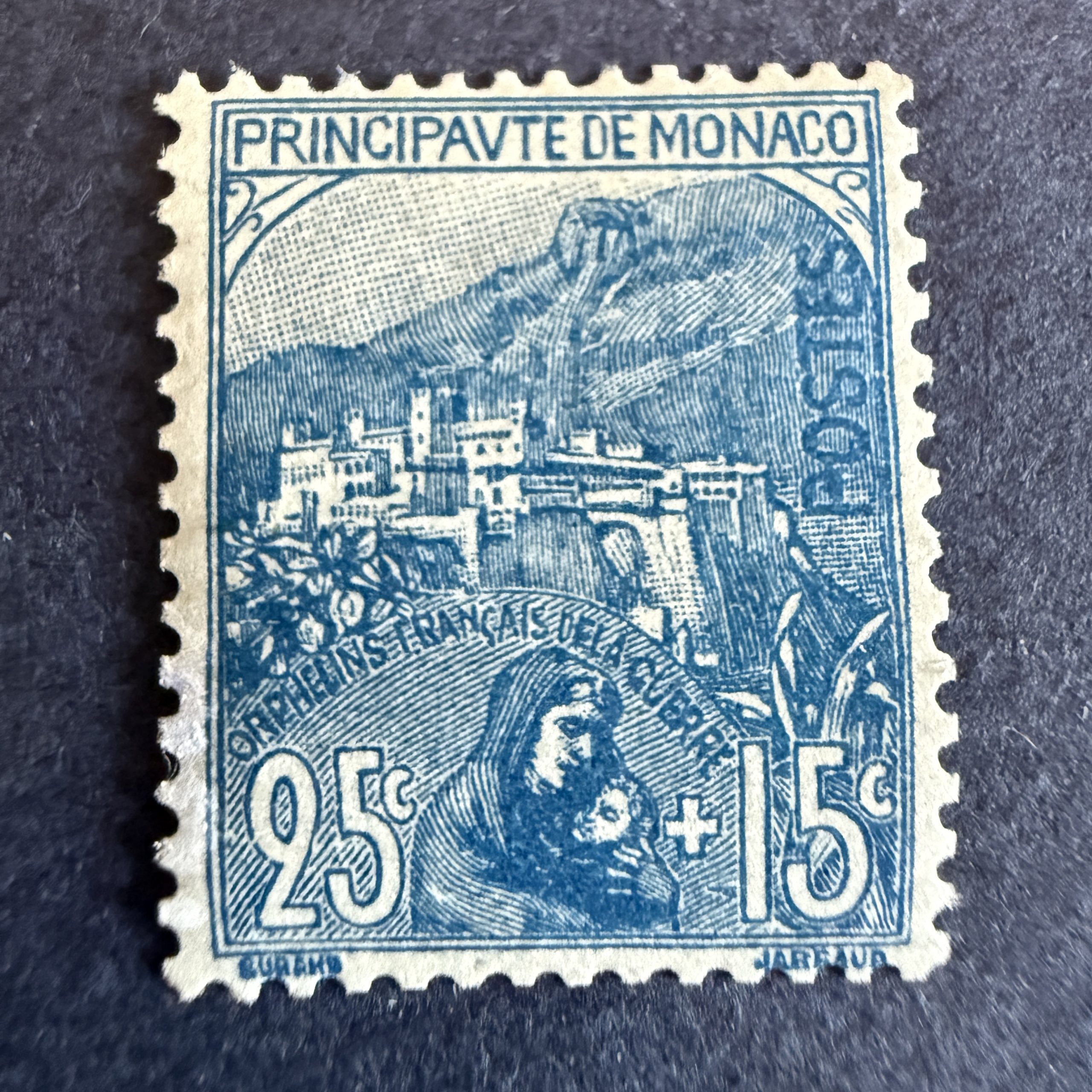 Monaco Yvert 30 "Orphelins 25c+25c" centré en neuf **. Superbe.